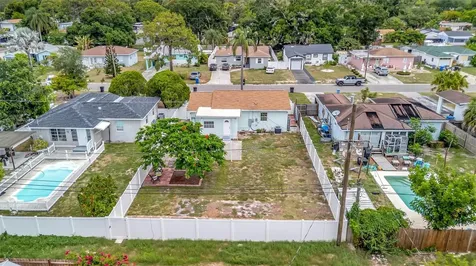 3144 33rd Avenue N St Petersburg FL 33713