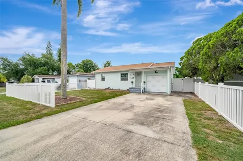 3144 33rd Avenue N St Petersburg FL 33713
