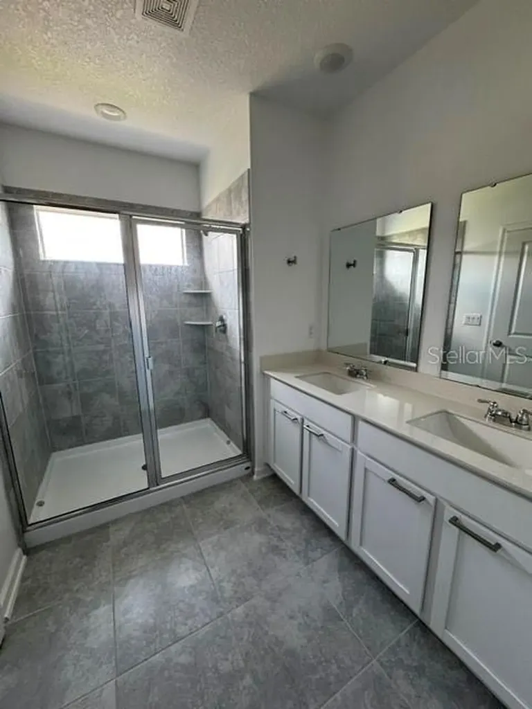 2500 Skyline Loop Kissimmee FL 34758