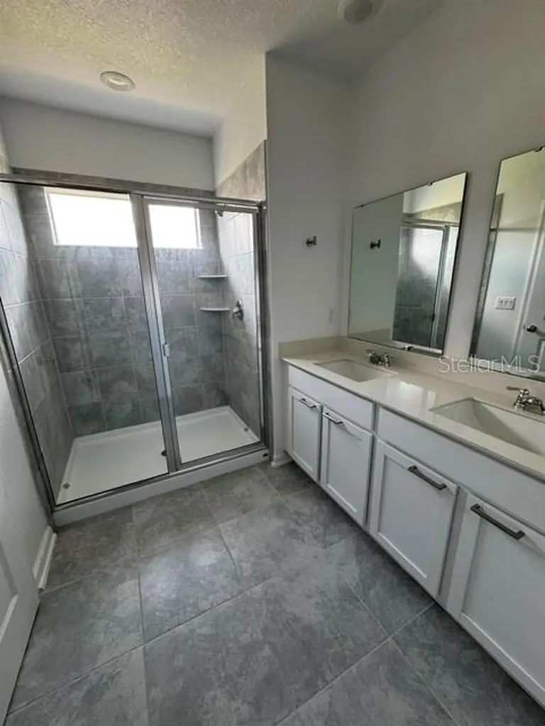 2500 Skyline Loop Kissimmee FL 34758