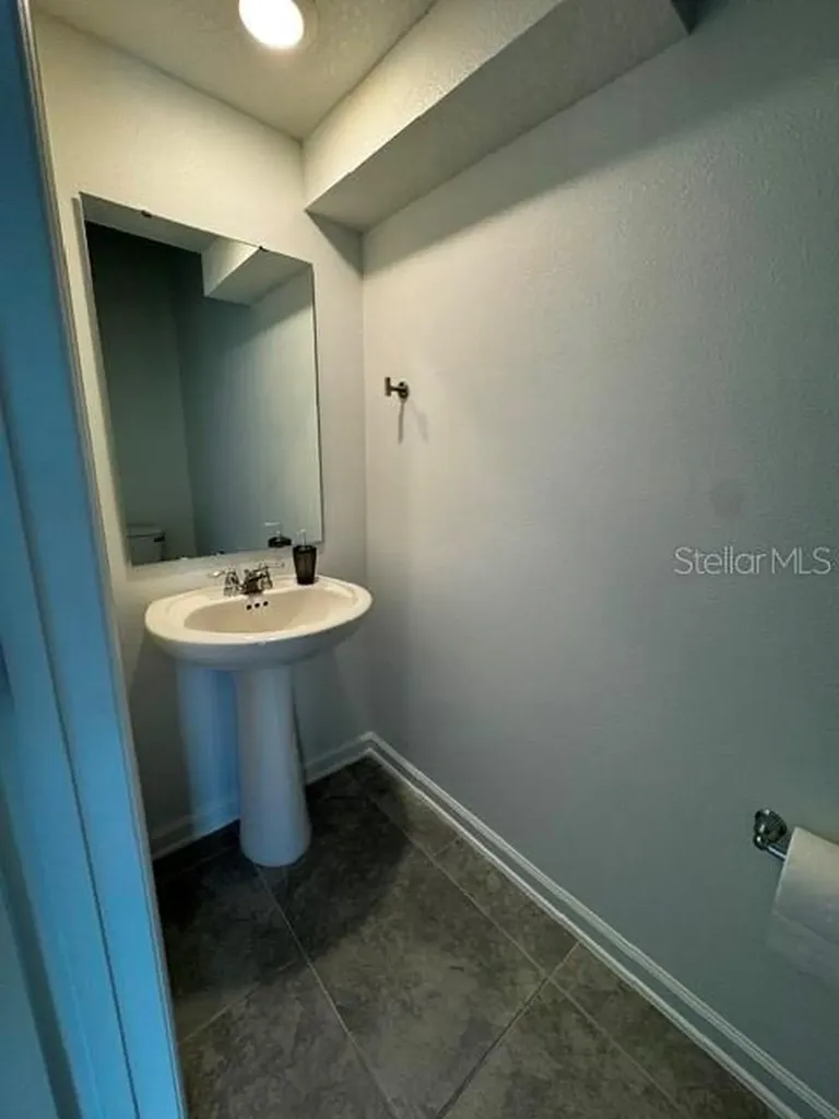 2500 Skyline Loop Kissimmee FL 34758