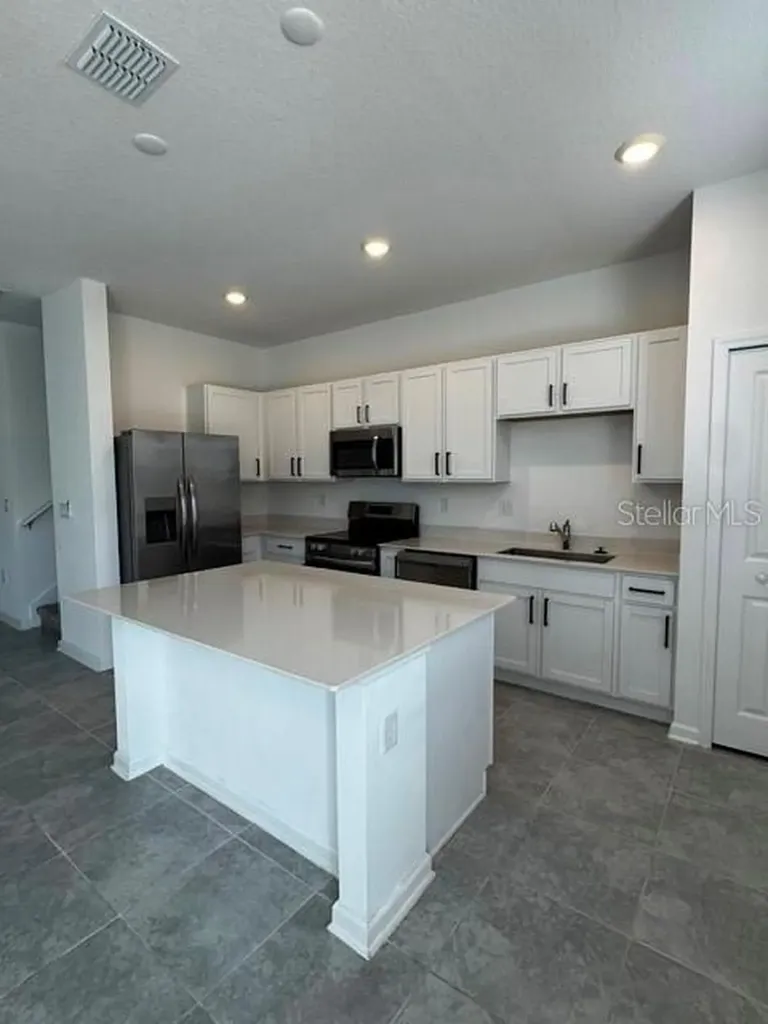 2500 Skyline Loop Kissimmee FL 34758