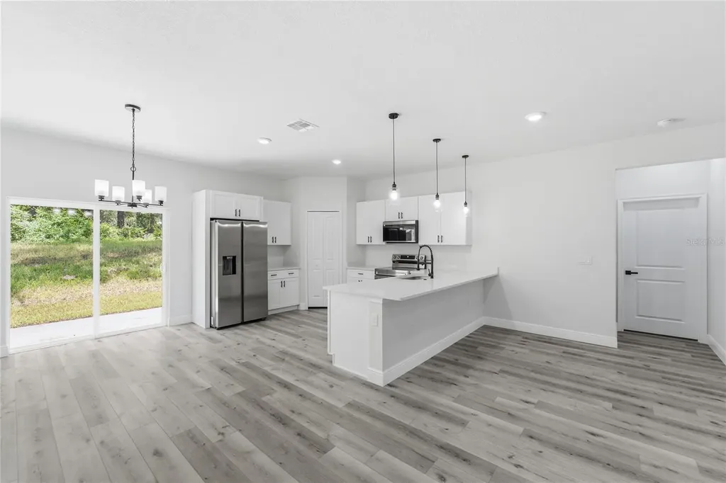 8809 N Circular Way Dunnellon FL 34434