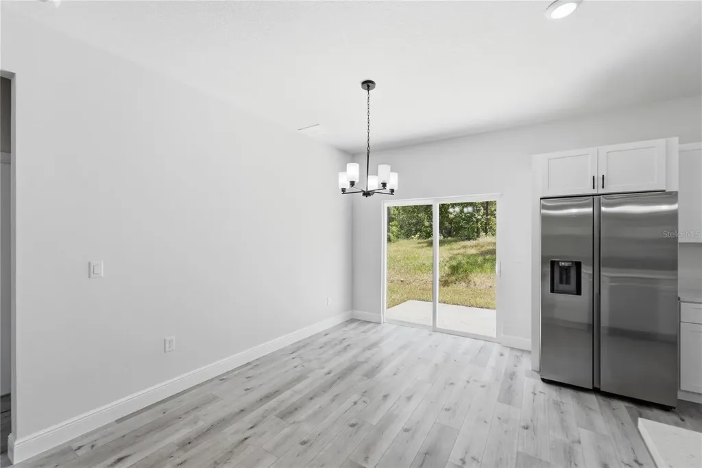 8809 N Circular Way Dunnellon FL 34434