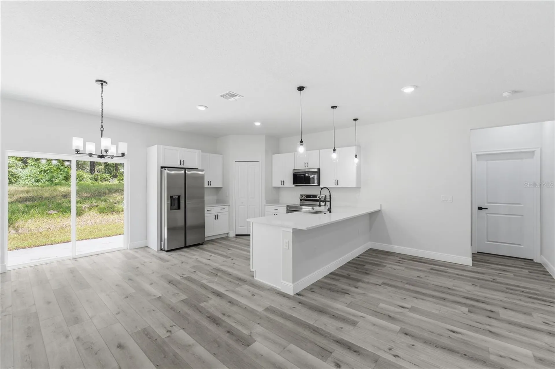 8809 N Circular Way Dunnellon FL 34434