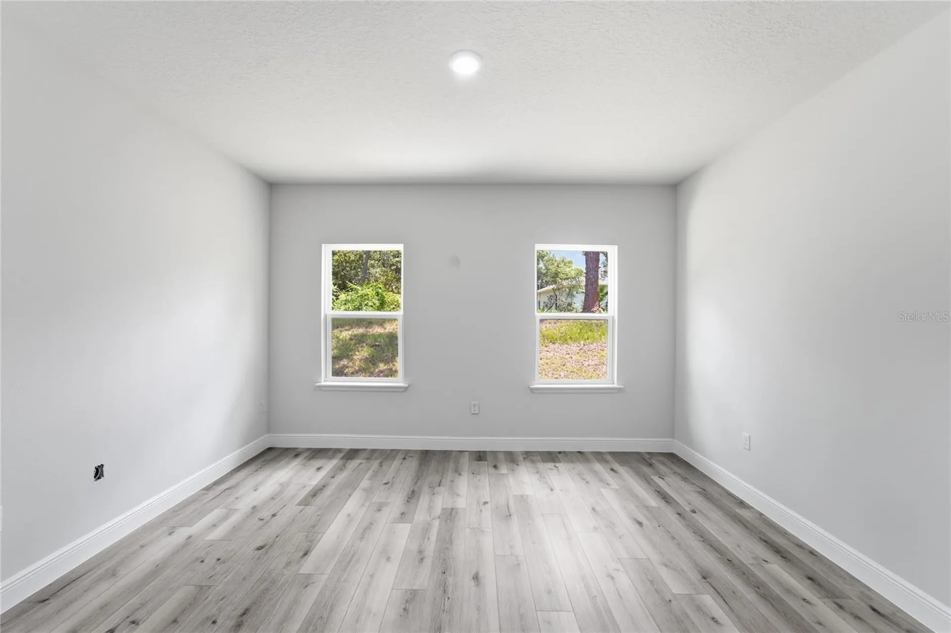 8809 N Circular Way Dunnellon FL 34434