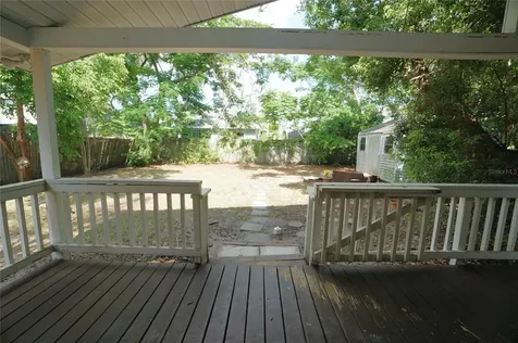 207 N Gomez Avenue Tampa FL 33609