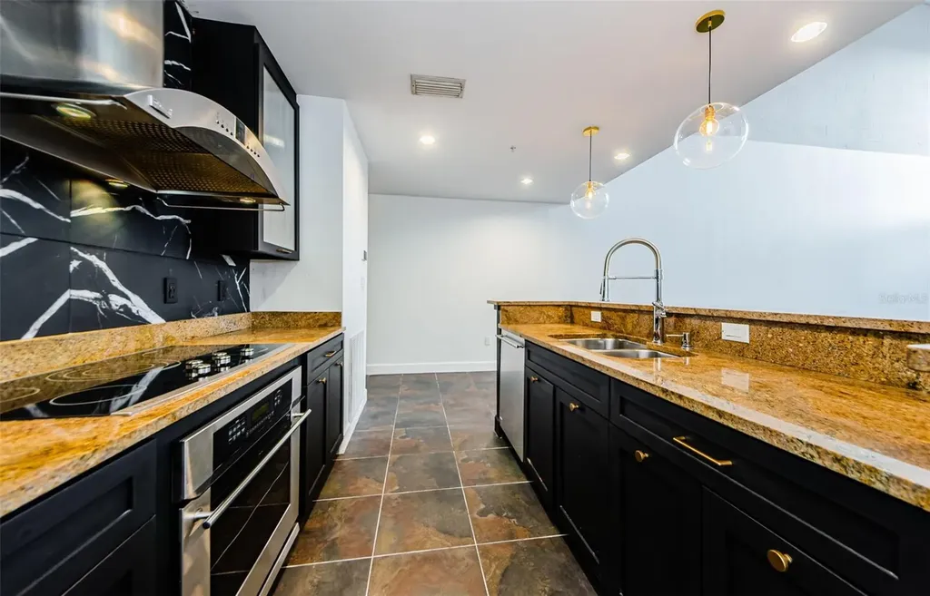 1002 Channelside Drive Tampa FL 33602