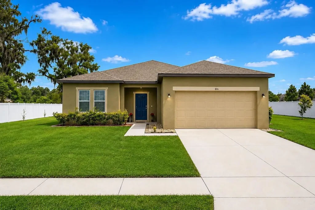 806 Highgate Oaks Place Seffner FL 33584
