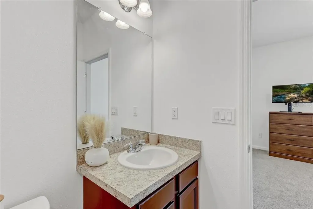 806 Highgate Oaks Place Seffner FL 33584