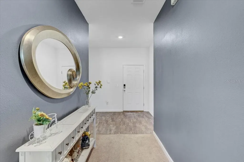 806 Highgate Oaks Place Seffner FL 33584