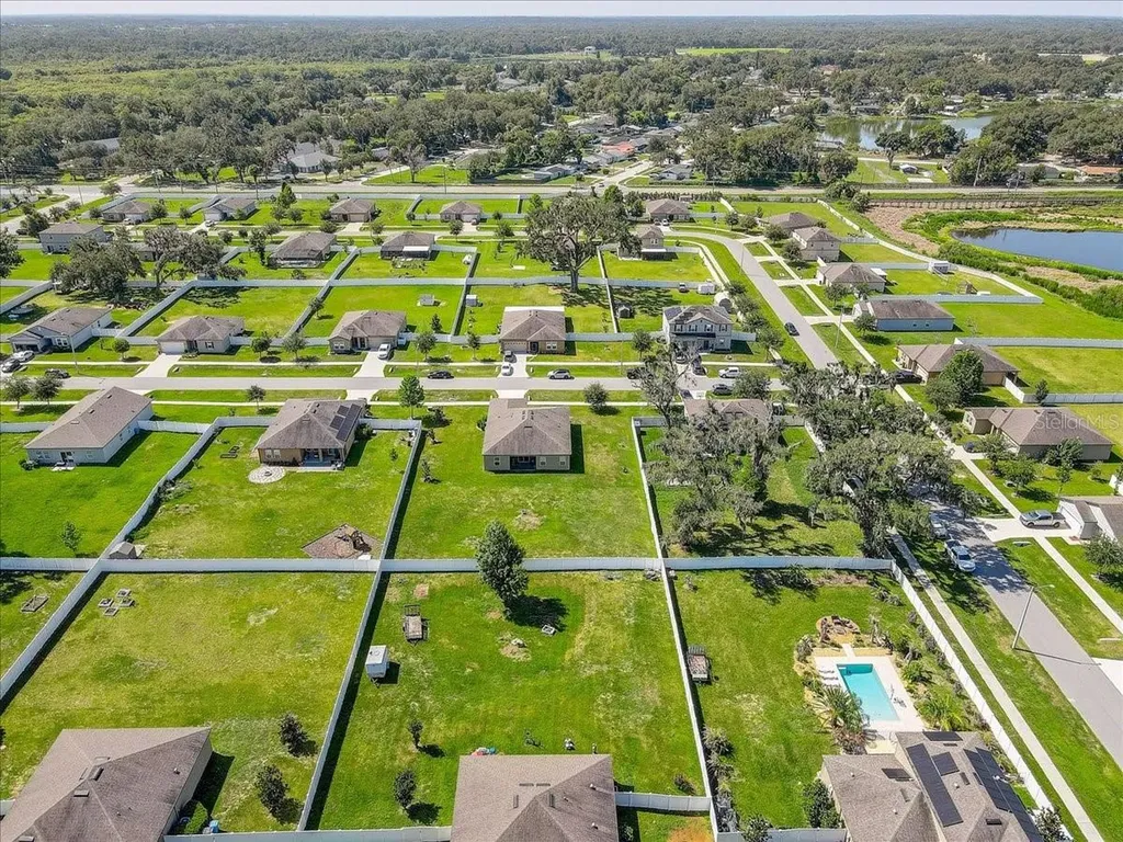 806 Highgate Oaks Place Seffner FL 33584