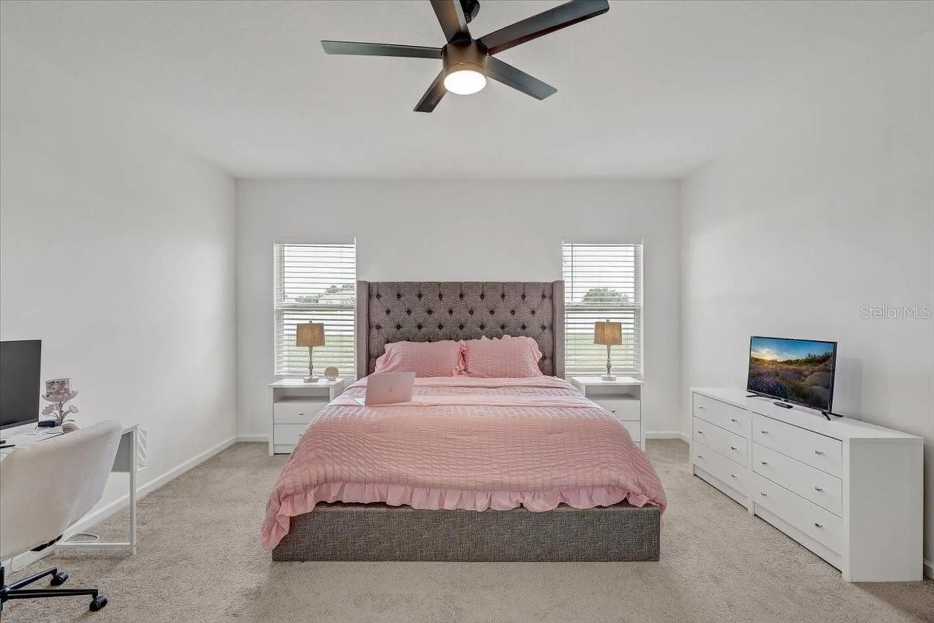 806 Highgate Oaks Place Seffner FL 33584