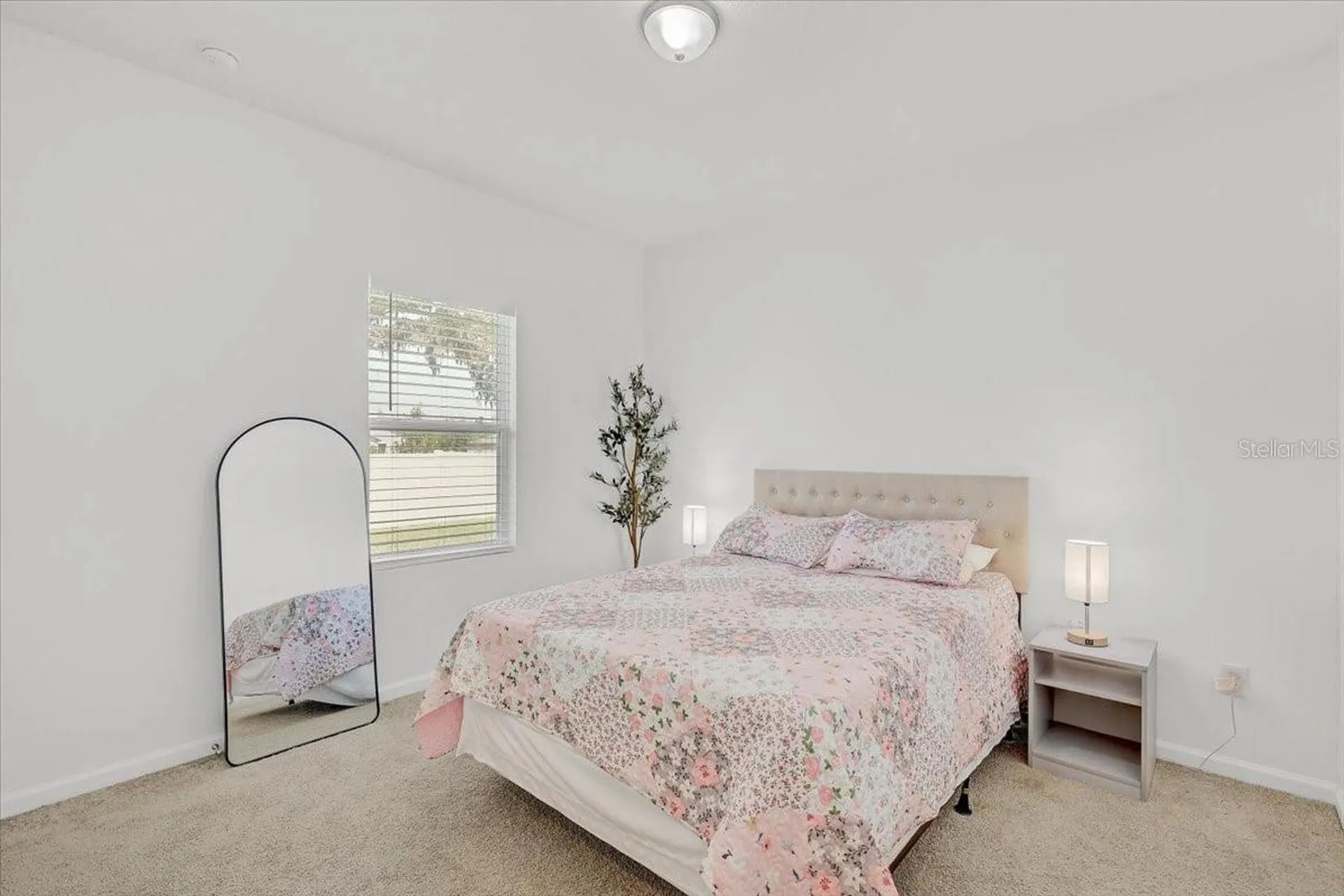806 Highgate Oaks Place Seffner FL 33584