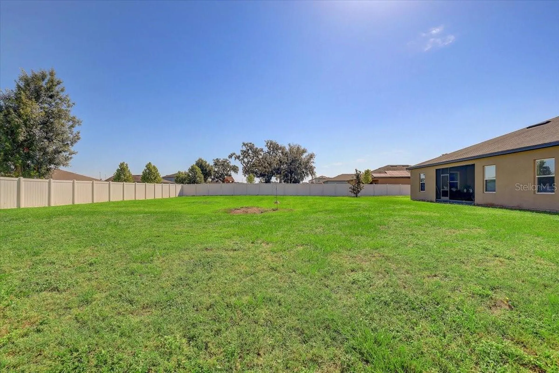 806 Highgate Oaks Place Seffner FL 33584