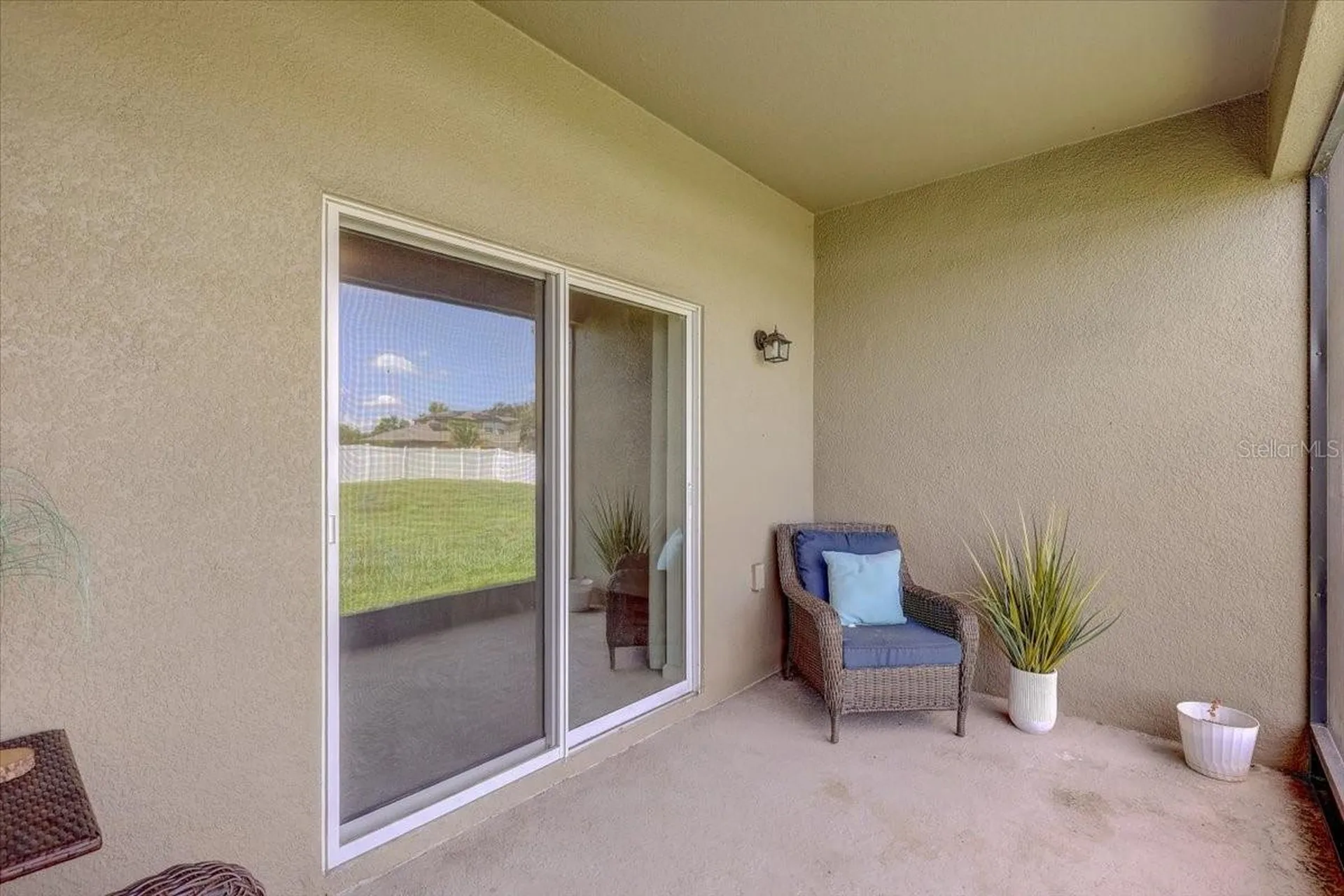 806 Highgate Oaks Place Seffner FL 33584