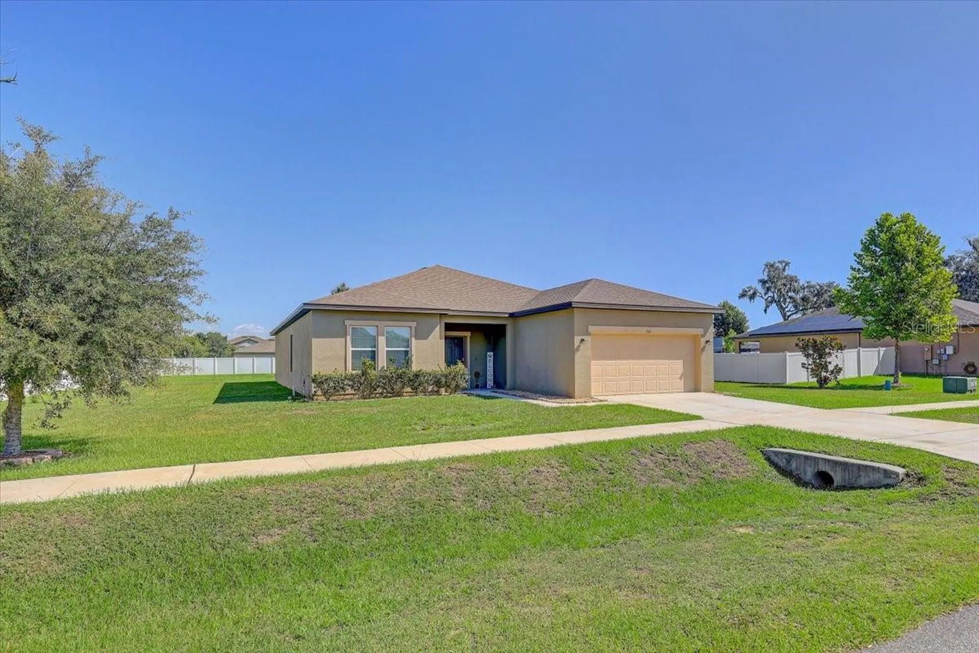 806 Highgate Oaks Place Seffner FL 33584