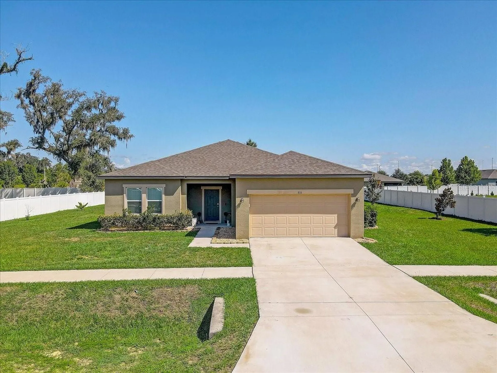 806 Highgate Oaks Place Seffner FL 33584