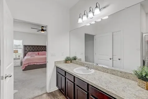 806 Highgate Oaks Place Seffner FL 33584