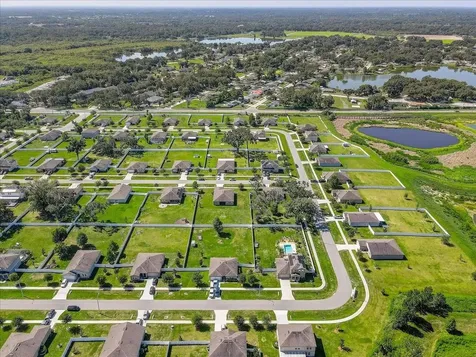 806 Highgate Oaks Place Seffner FL 33584