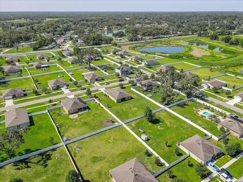806 Highgate Oaks Place Seffner FL 33584