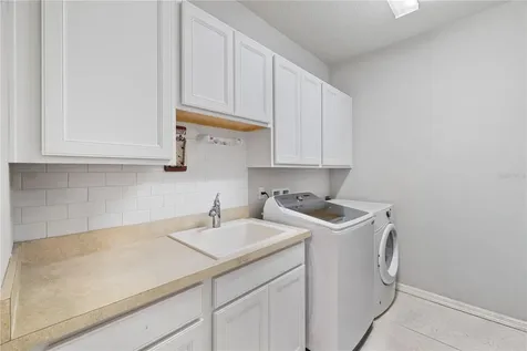 9373 Royal Estates Boulevard Orlando FL 32836