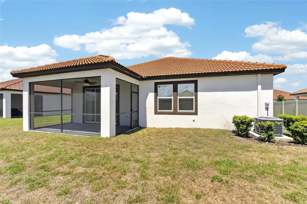 17206 Star Banks Street Wimauma FL 33598