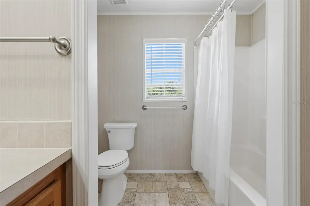 4889 SW 35th Trail Bell FL 32619