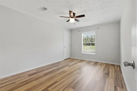 4889 SW 35th Trail Bell FL 32619