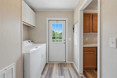 4889 SW 35th Trail Bell FL 32619