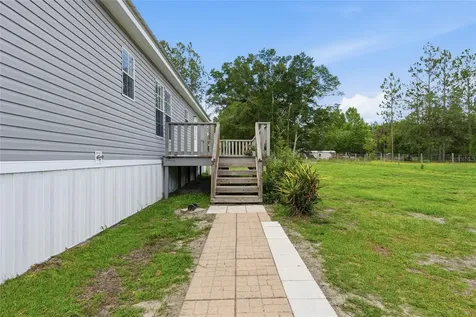 4889 SW 35th Trail Bell FL 32619