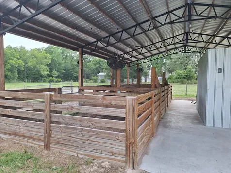 4889 SW 35th Trail Bell FL 32619