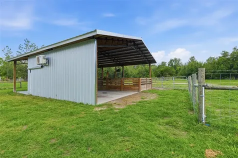 4889 SW 35th Trail Bell FL 32619