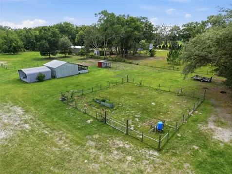 4889 SW 35th Trail Bell FL 32619
