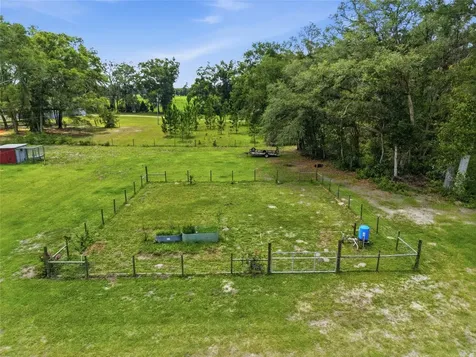 4889 SW 35th Trail Bell FL 32619