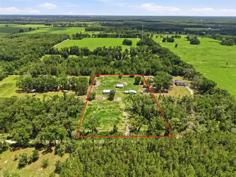 4889 SW 35th Trail Bell FL 32619