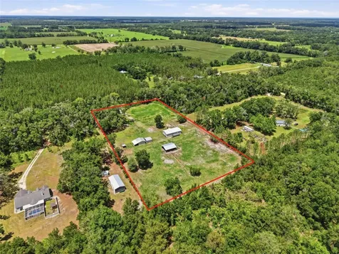 4889 SW 35th Trail Bell FL 32619