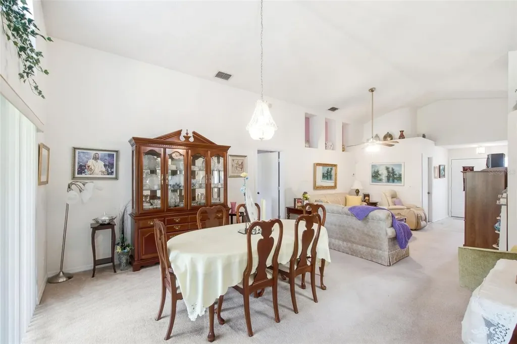 1234 Lake Blue Circle Apopka FL 32703