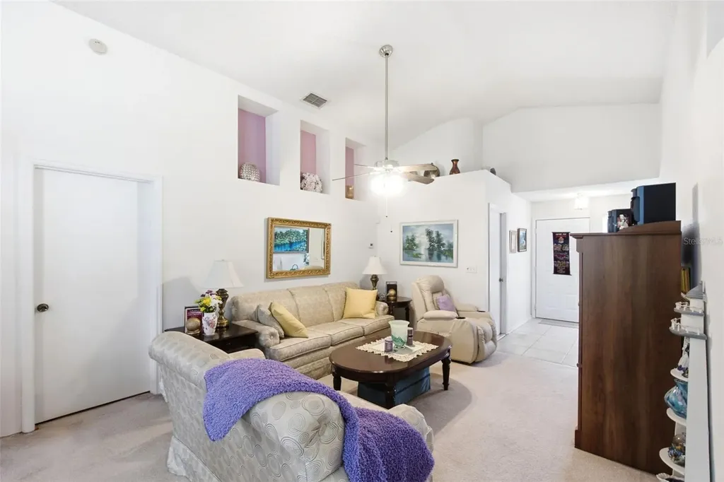 1234 Lake Blue Circle Apopka FL 32703