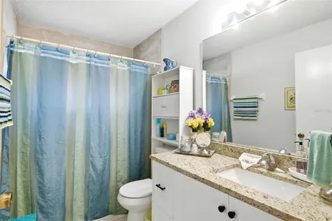 1234 Lake Blue Circle Apopka FL 32703