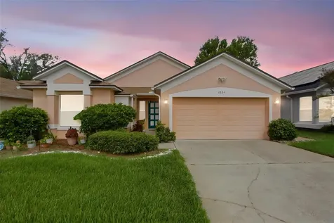 1234 Lake Blue Circle Apopka FL 32703