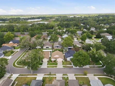 1234 Lake Blue Circle Apopka FL 32703