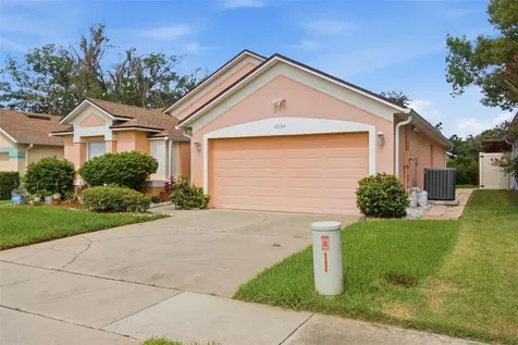1234 Lake Blue Circle Apopka FL 32703