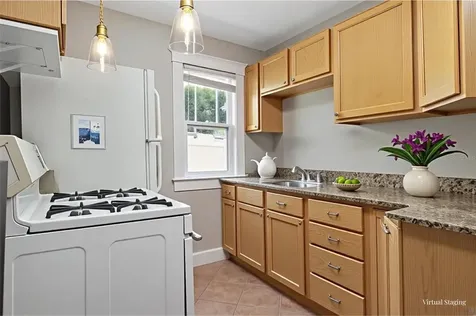 540 11th Avenue N St Petersburg FL 33701