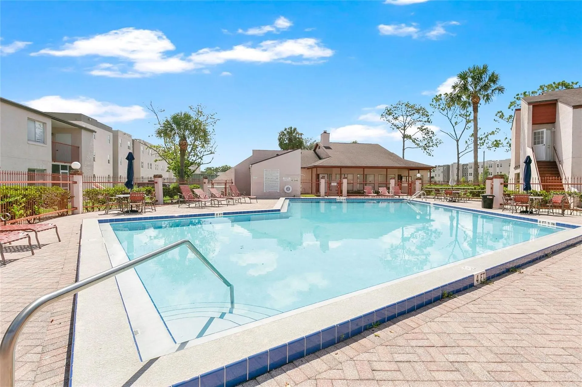 2504 Citrus Club Lane Orlando FL 32839