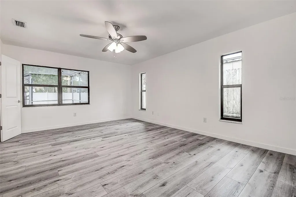 9404 W Hamilton Avenue Tampa FL 33615
