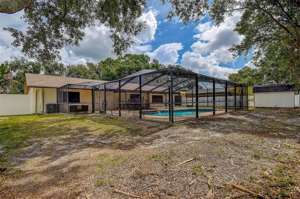 9404 W Hamilton Avenue Tampa FL 33615