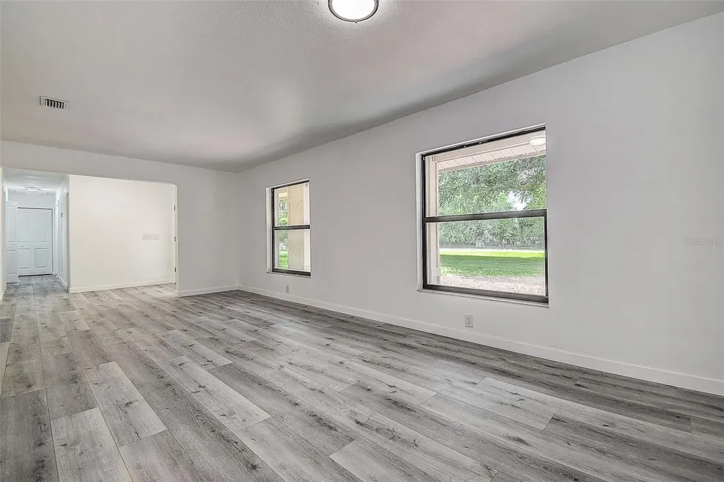 9404 W Hamilton Avenue Tampa FL 33615