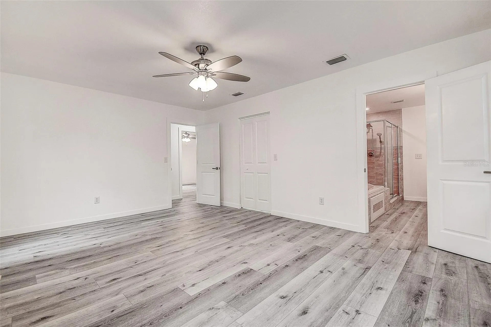 9404 W Hamilton Avenue Tampa FL 33615