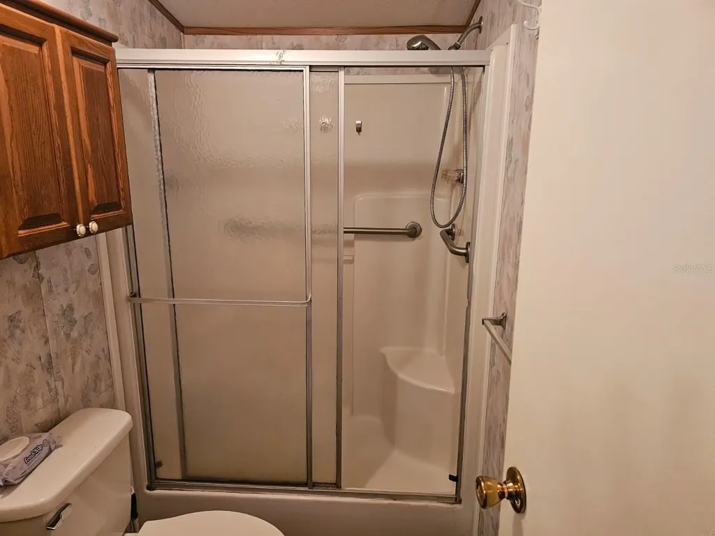 9050 SE 196th Terrace Ocklawaha FL 32179